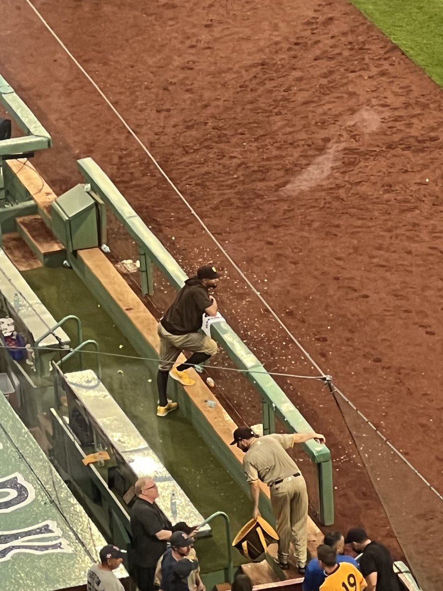 PeteAbe's tweet photo. Xander Bogaerts stayed in the dugout alone as the Sox shook hands on the field then tipped his cap to Cora, Devers, etc. https://t.co/a4lhDRMhYo
