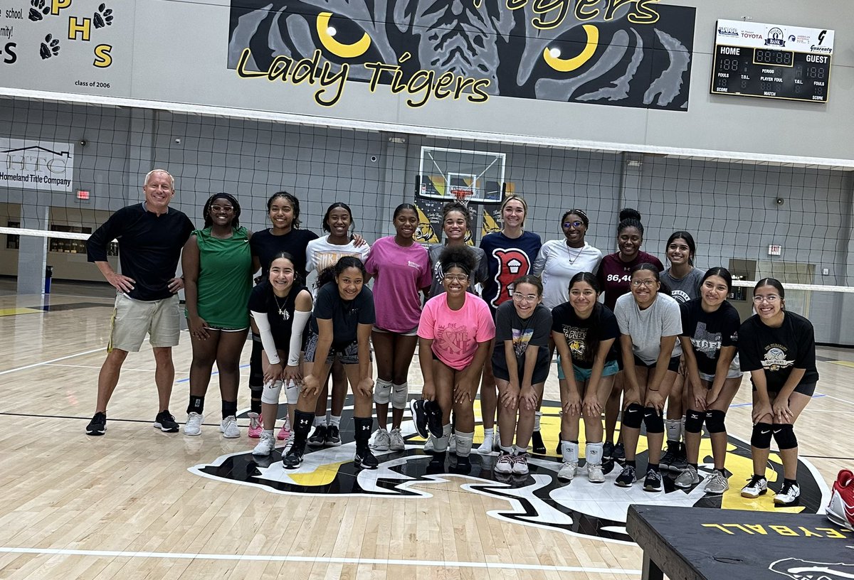 mp_volleyball's tweet photo. A fantastic conclusion last week bringing all 3 positional groups together last Thursday! From Monday thru Wednesday,these great Lady Tigers put in their specific positional work &amp; skills! Wonderful to see these Lady Tigers do some great things last week! #family #TigerPride 👍🏐 https://t.co/0KkbXjSfYS