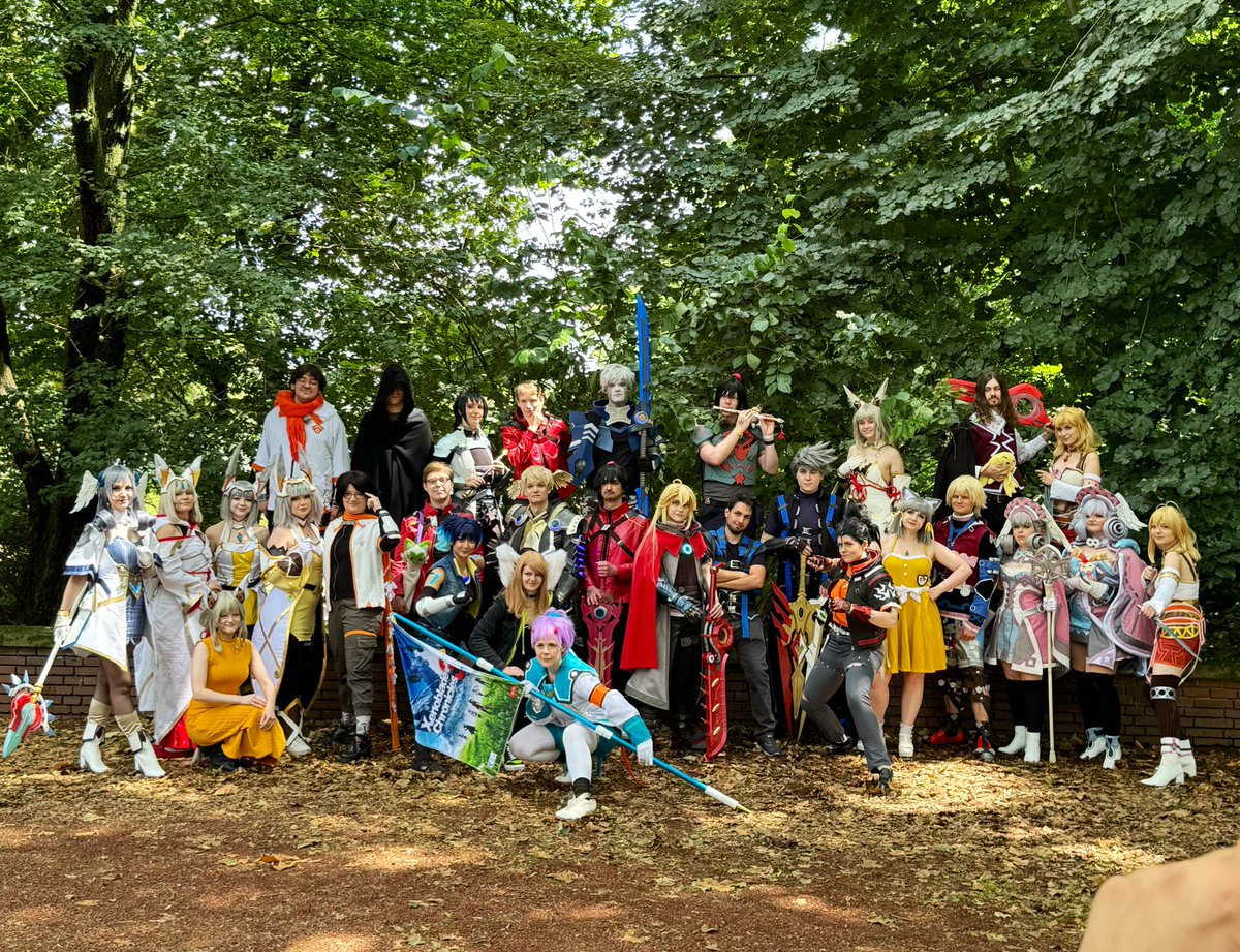 luciphee's tweet image. Today was the Xenoblade of time