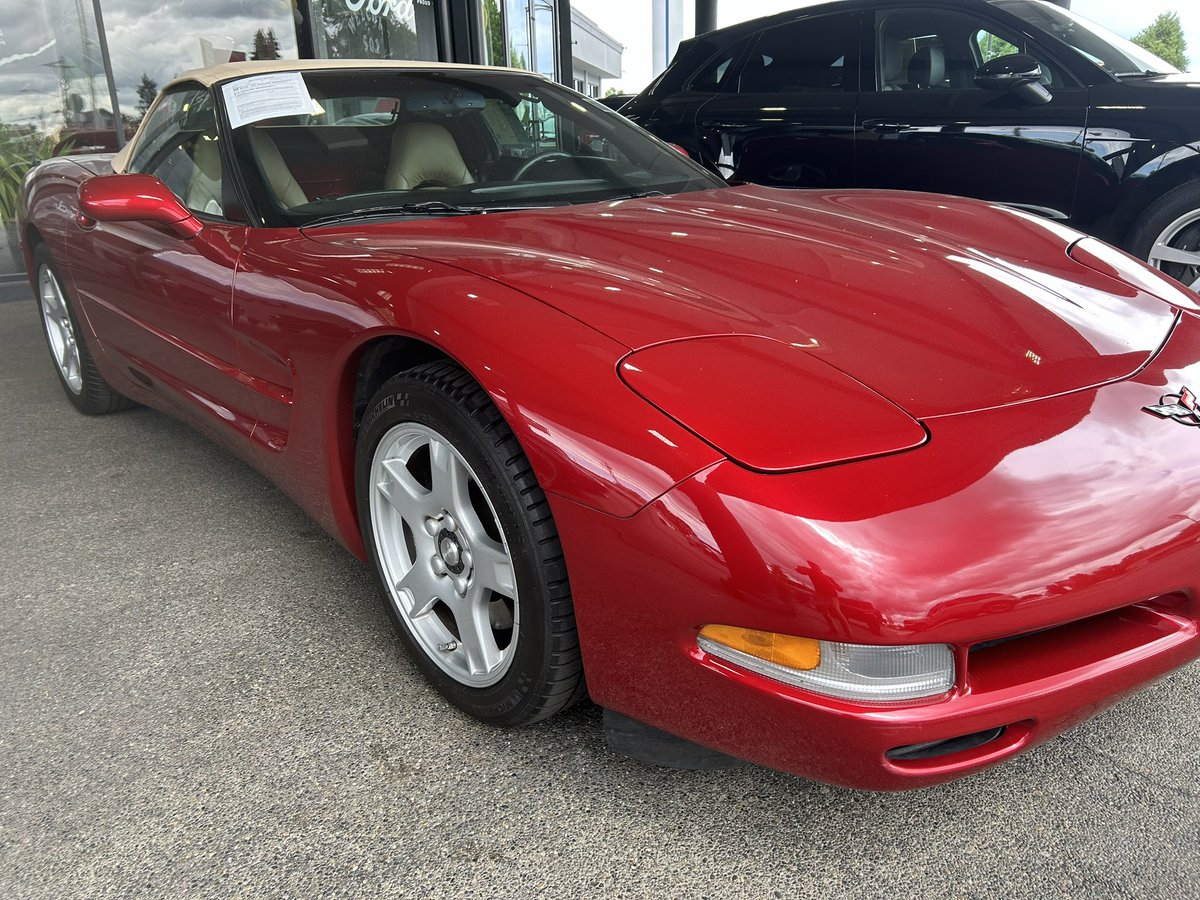 TristanAutoSale's tweet photo. 1999 Mint 1 Owner Corvette Convertible For Sale

Contact/DM me for details https://t.co/VnST54WJVu
