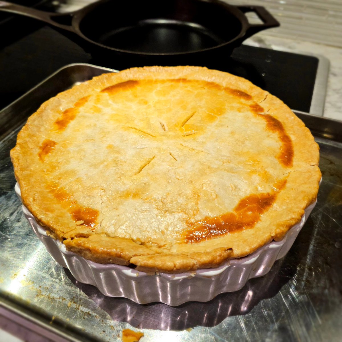 AMadeOfAllWork's tweet image. Beef Short Rib Pie for dinner.
#shortribs #shortrib #beefpie #shortribpie #meatpie #beefitswhatsfordinner