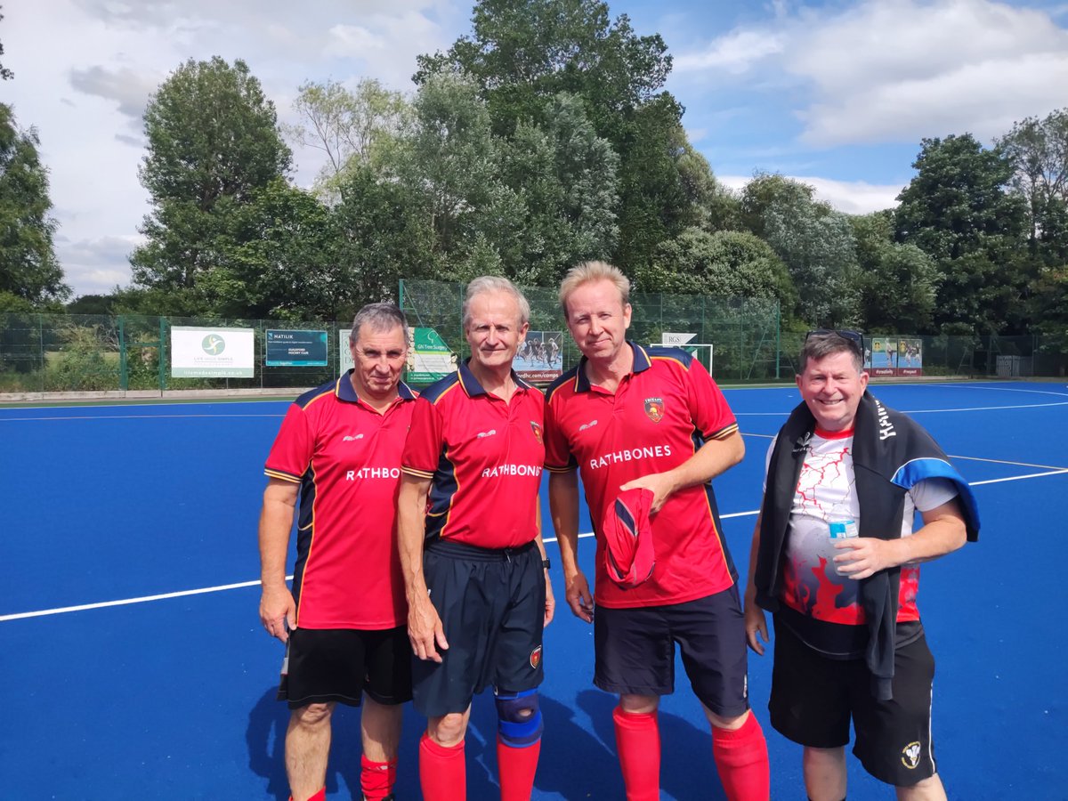 A weekend of summer umpiring at the @guildfordhc Masters Festival. O50s yesterday and O60s today. This bunch of <a href="/SouthCentralHo2/">South Central Hockey</a> umpires choose to use a stick rather than a whistle, fools.  
Big thanks to everyone for a great weekend.