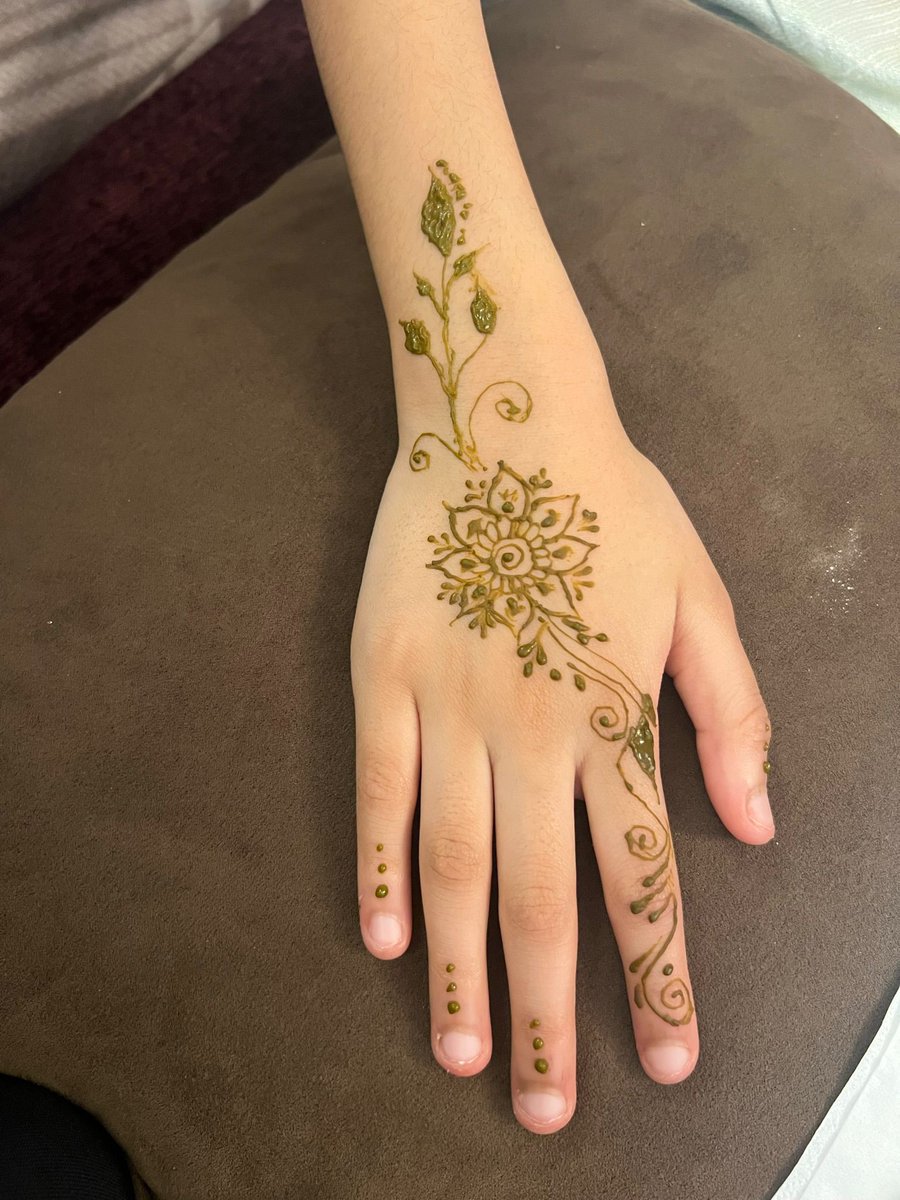 We're delighted that Nads Henns will be joining us on Friday, with beautiful and unique designs from just £3.50.

Don't panic if you missed the advance sale deadline - tickets will still be available on the gate.