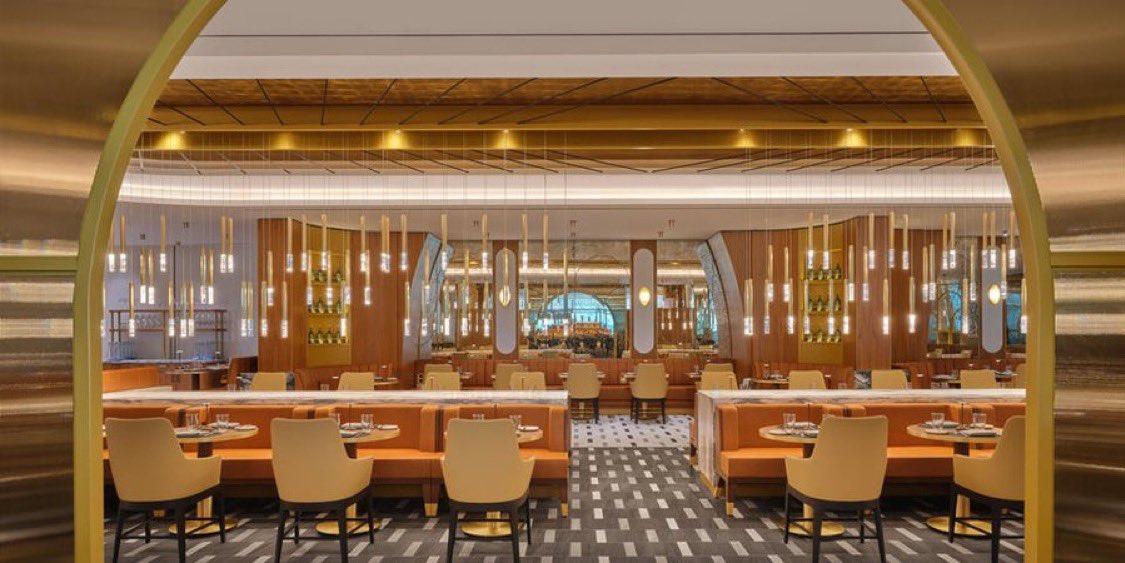 PointsMiles&Martinis tweet media