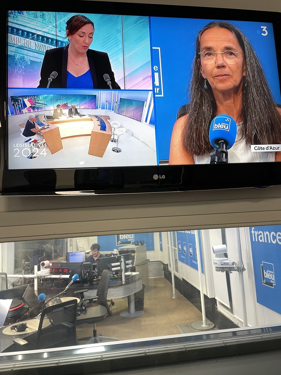 MerouNico's tweet photo. Bravo aux équipes de @francebleuazur et @F3cotedazur ensemble pour faire vivre la soirée électorale des #legislatives2024 dans les #AlpesMaritimes 

Une soirée en simultanée #Radio #TV 
Des résultats sur l’application #ICI https://t.co/TkRFDTT1ON