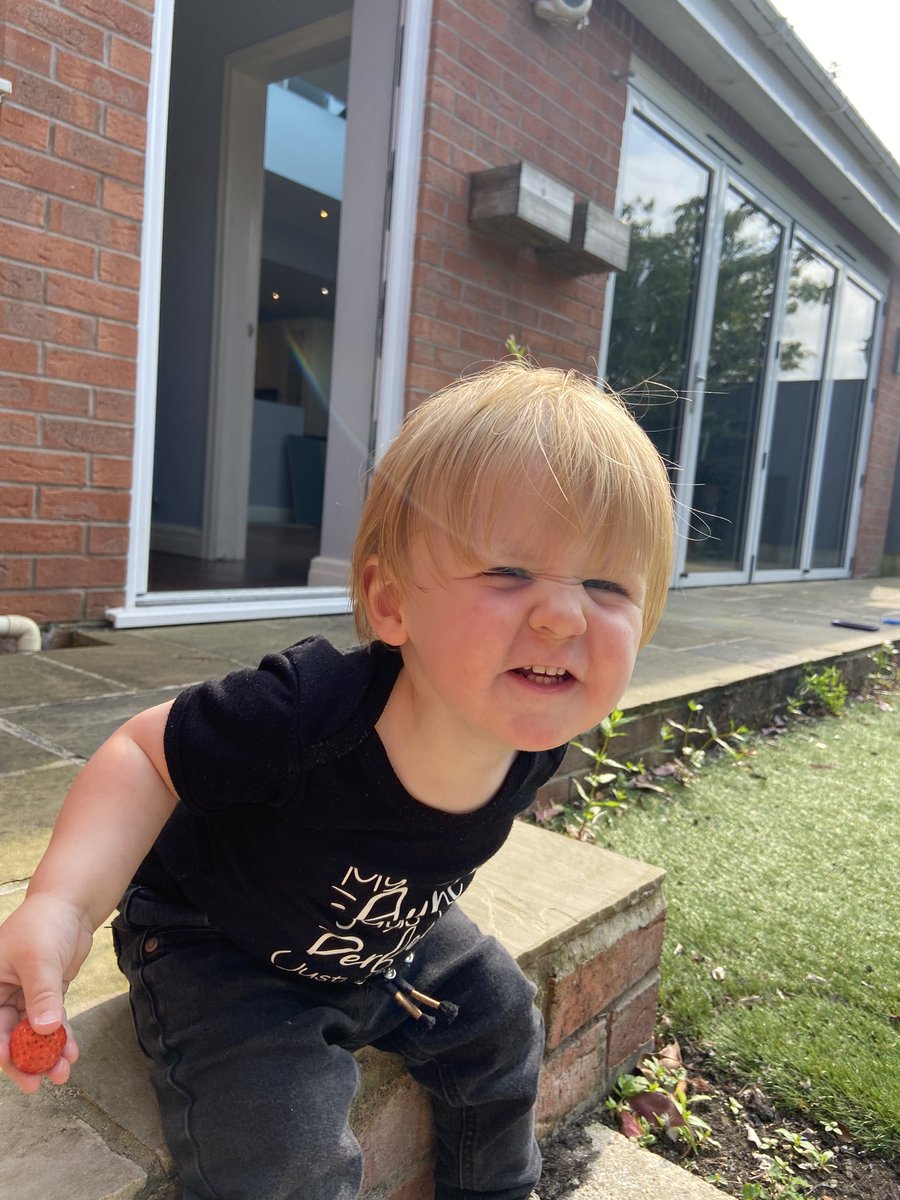The week started <a href="/WarwickBSchool/">WBS</a> for the first module of the Executive Leadership Programme. Fantastic to meet Cohort 20, module leads &amp; start a unique learning journey. The week finished with 🔑 to our new family home. Arlo enjoyed the homegrown 🍓 from his new garden 👨‍🎓🏡