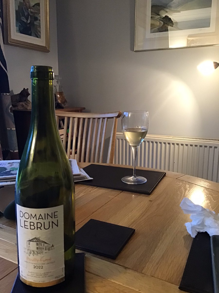 M&amp;D have celebrated their wedding anniversary a day late, but after so many years what does a day matter 🤣🤣🤣. I have helped, by sleeping on dad’s knee, and <a href="/TivoliWines/">Tivoli Wines</a> have helped by supplying a very nice Pouilly Fumé to go with the salmon 👍