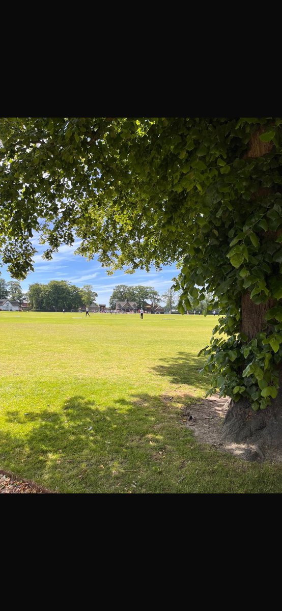 AlexWil92208892's tweet photo. So after 8 years the youngest of our 3 sons finishes his time at the wonderful @Greshams_School with the Speech Day and Valedictory Ball.

Great school, staff and surroundings.

#aspacetothrive
#aplacetogrow https://t.co/UZN3DNVdNj