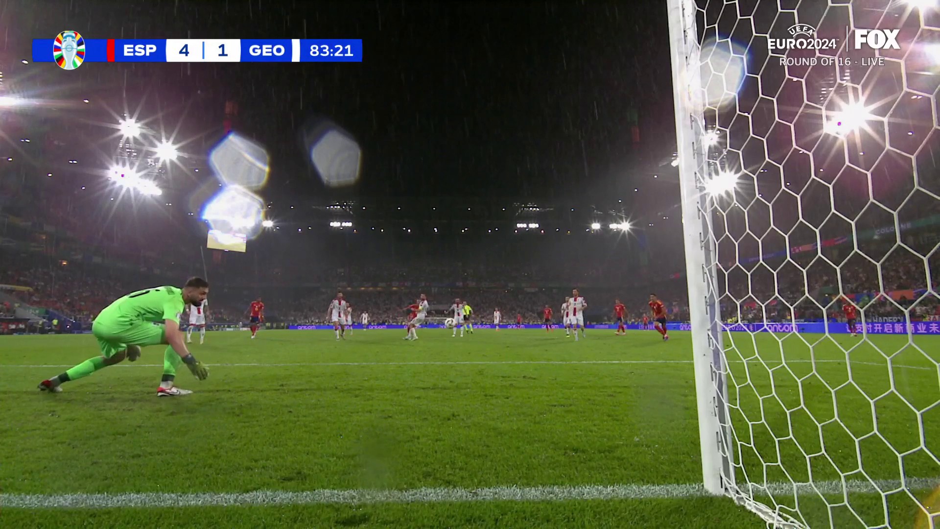 Dani Olmo was completely composed here on Spain's fourth goal 👏🇪🇸
