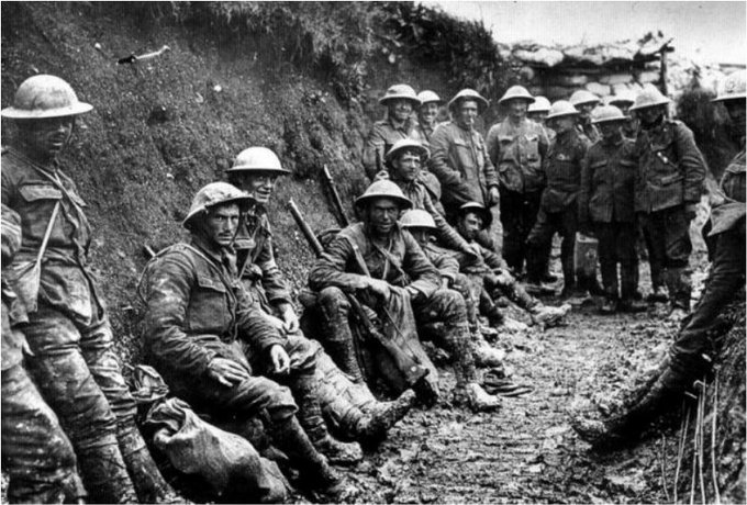 GrayConnolly's tweet photo. Good morning all &amp; OTD in 1916, the Battle of the Somme commenced, in which British Empire armies would suffer approximately 20,000 KIA on this first day alone. Prime Minister HH Asquith's own son would be killed &amp; (future PM) Harold Macmillan would be wounded in the campaign https://t.co/eo5T5gMBe7
