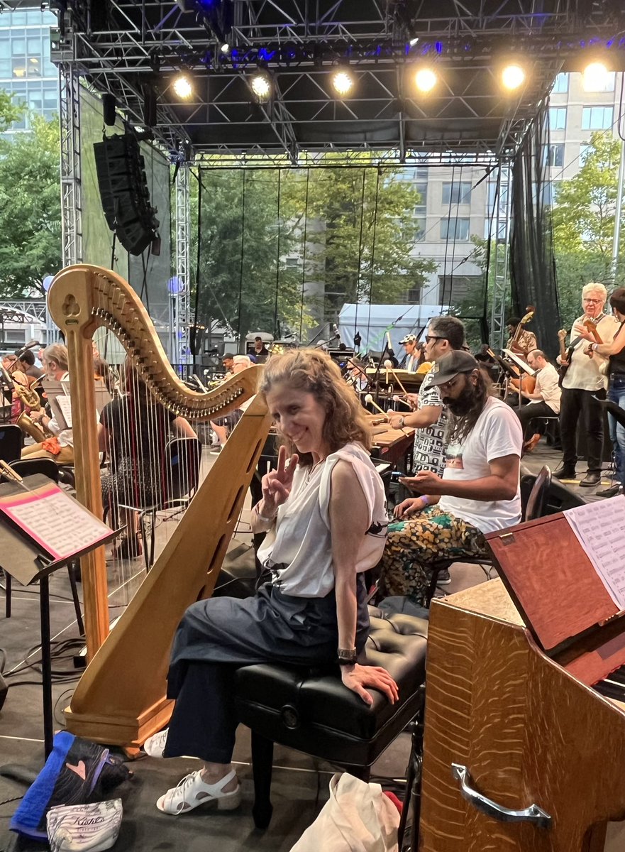 blackfaurest's tweet photo. NYC “In C” lifting off at Lincoln Center in t-minus 15 minutes. https://t.co/uZaq6EhsAS