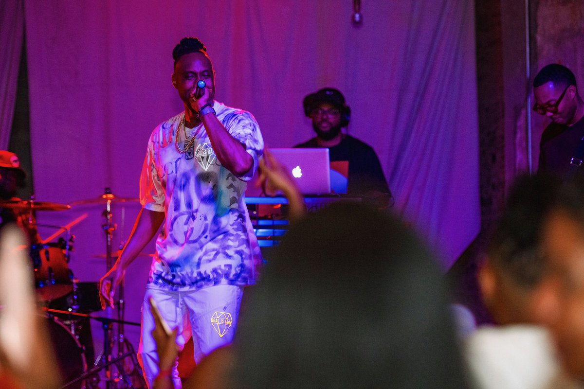 ChadPMusic's tweet image. The Con was one of the dopest experiences that I have had! It felt like performing at one big family reunion! Thank you all for the support and making the entire weekend a success story! 
#TheCon #RealIsRare 💎