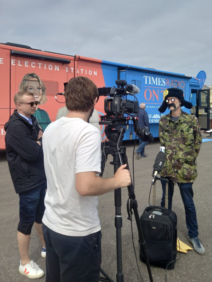 CitizenSkwith's tweet photo. Good day out campaigning today, and got to have a chat with @jhansonradio and the @TimesRadio team. What a lovely lot. #Election2024 #Brighton https://t.co/Gz7rJJOq6X