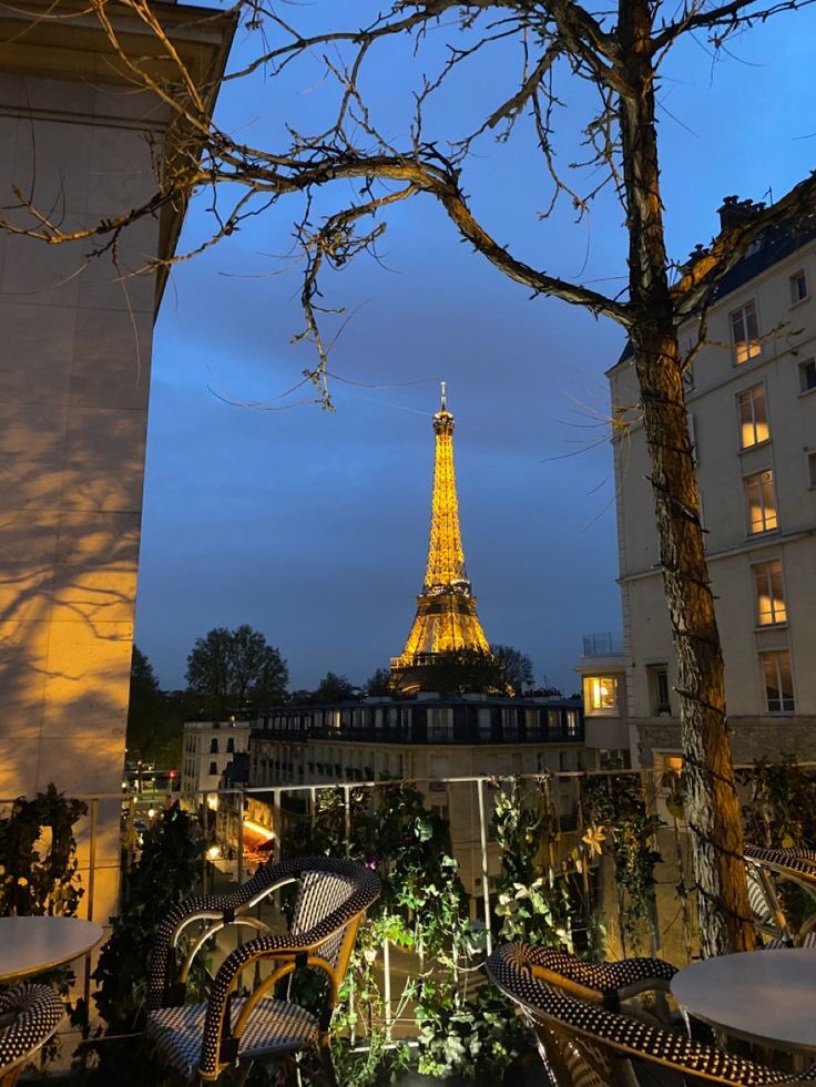 addictviews's tweet photo. Paris, France https://t.co/fu8GnFEDkP