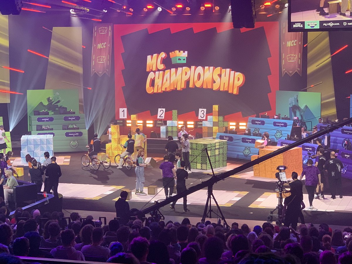 StreamingSwerly's tweet photo. First Twitchcon, absolutely loved it, but my body is broken.
Will defo be making a return in the future, here are just a few snaps from the two days. #TwitchconEU #TwitchConRotterdam #twitch https://t.co/H9NA1y8JwC