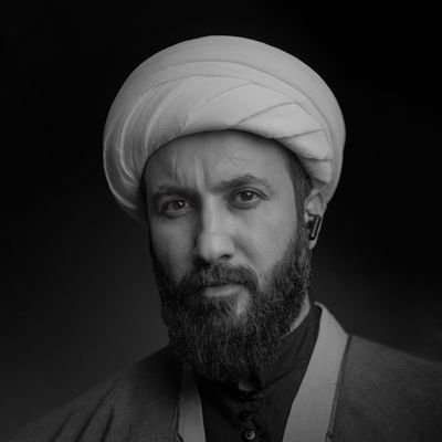 _amoo_saeed's tweet photo. شک ندارم افرادی مثل استاد رائفی‌پور، شیخ فرهادفتحی، مهندس نیکزاد و... با حضور شهر به شهر در استانهای ترک‌زبان که هسته اصلی آرای پزشکیان هستن، میتونن اون هسته سخت رو بشکونن بشرطی که حداقل نصف ظریف زحمت بکشن و عرق بریزن!! https://t.co/eAaa2ch9LM