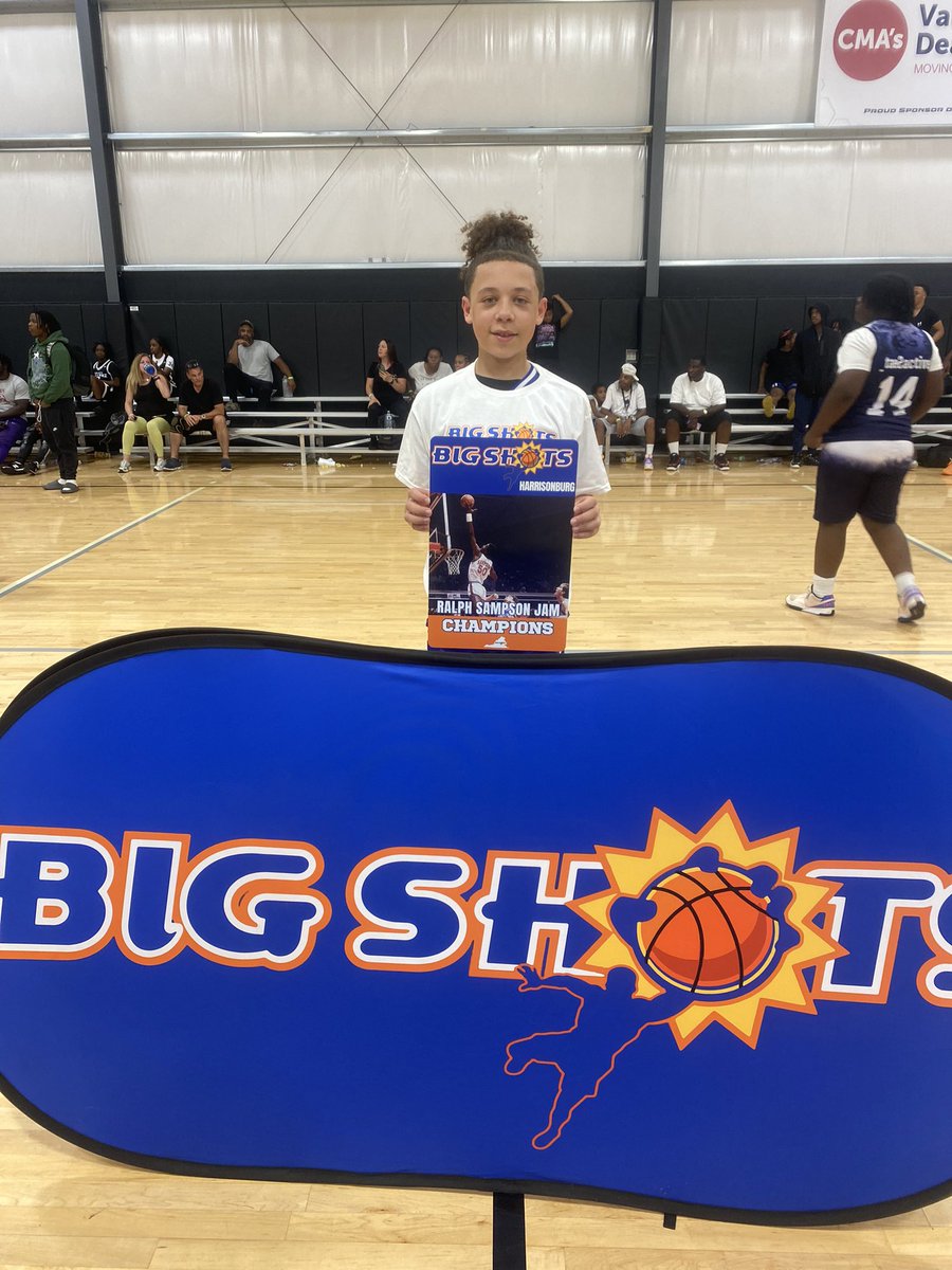 BigShotsGameMVP's tweet photo. #BIGSHOTS #RALPHSAMPSONJAM
🏆12U Championship🏆
Champs: Winchester Rising Stars
MVP: #24 Julian Lowe
Runner-Ups: Retro Kids
@BigShotsGlobal https://t.co/SpvSaIt2il