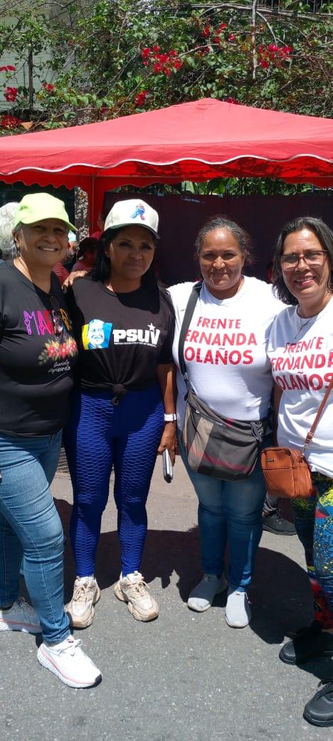 Gran ejemplo

Extraordinaria movilización de nuestro Pueblo en los Centros Electorales para participar en el Simulacro Electoral . <a href="/NicolasMaduro/">Nicolás Maduro</a> <a href="/_LaAvanzadora/">Yelitze Santaella</a>  <a href="/pedrodiazg59/">Pedro Diaz</a>