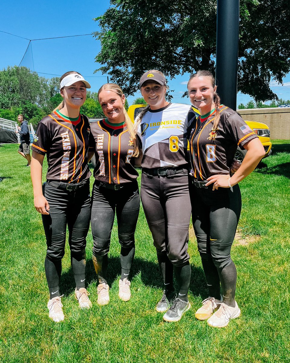 Summer ball in the IWSL ☀️🥎 

#Hawkeyes