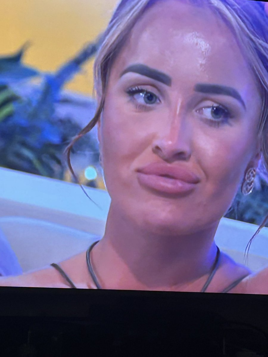 Sarah Vogel tweet media