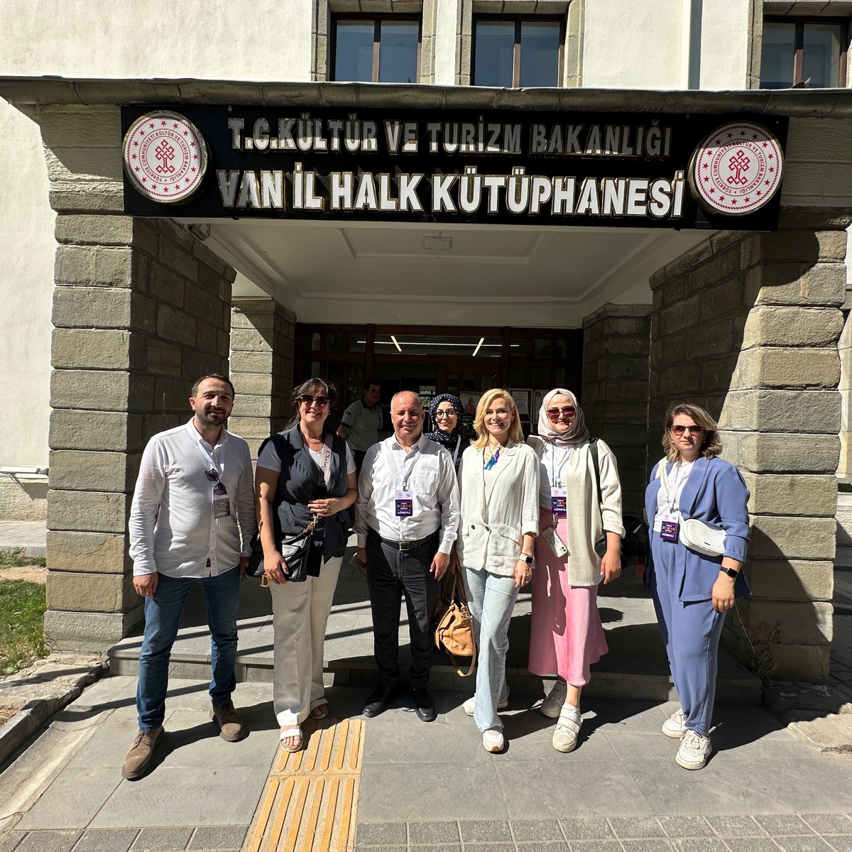 Seda ÖĞRETİR’den “İnci Kefalinin Hikâyesi’ni dinledik çok da keyif aldık 🤗

#şehirdefestivalvar 
#vankültüryolufestivali 
#vanilhalkkutuphanesi 

<a href="/vankulturizm/">Van İl Kültür ve Turizm Müdürlüğü</a> <a href="/tcvanvaliligi/">T.C. Van Valiliği 🇹🇷</a> <a href="/TCKulturTurizm/">T.C. Kültür ve Turizm Bakanlığı</a> <a href="/55abdurrahman65/">Abdurrahman Şahin</a>