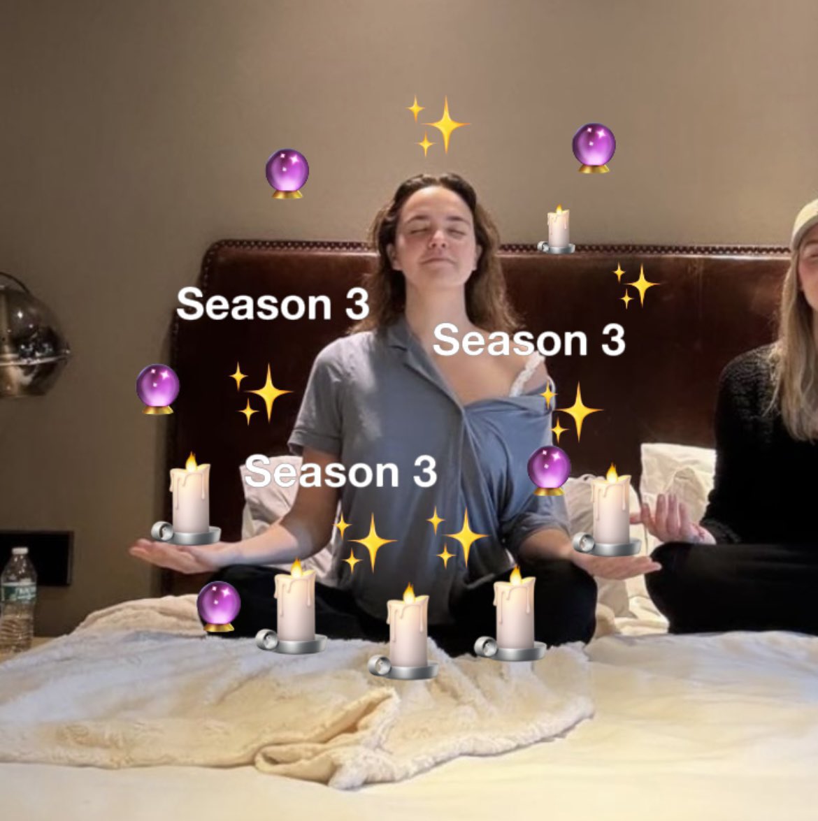 livsdelusion's tweet photo. bringing back my manifestation photo 😇 #PLLSummerSchool #PLLSummerSchool3 #RENEWPLL https://t.co/Qm3vWROZd1