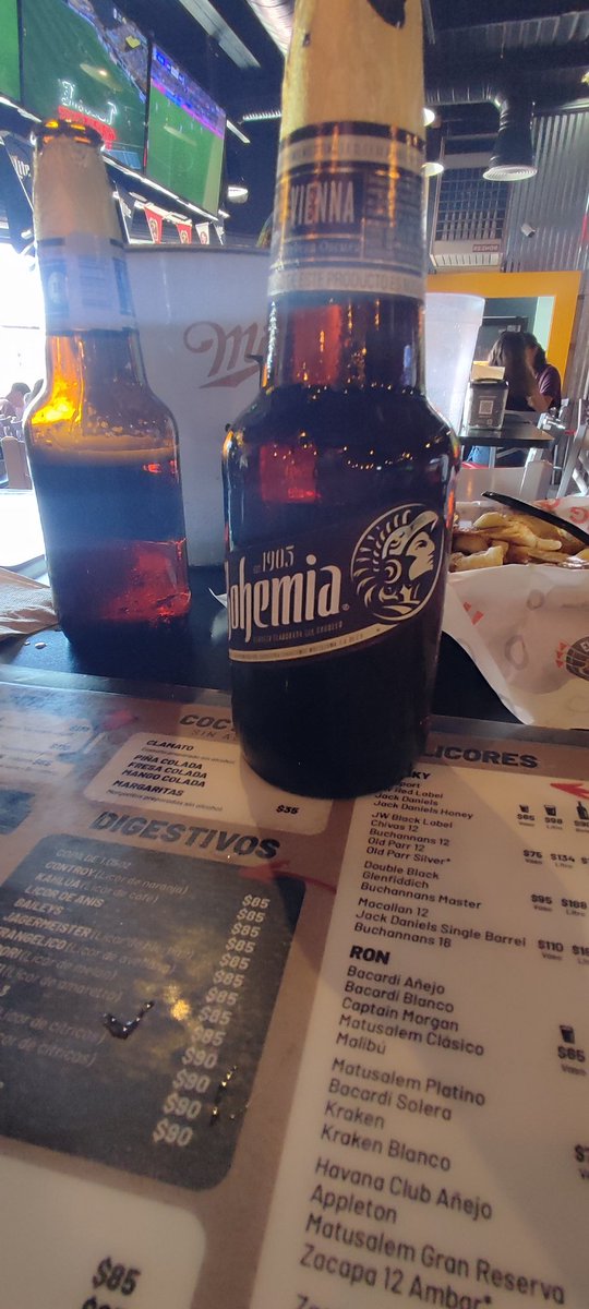 Después de una larga semana fuera, de regreso en CUU.

Necesito un masaje en el cuello... Uterino, alguna niña que quiera ayudarme? 😈😈🤤