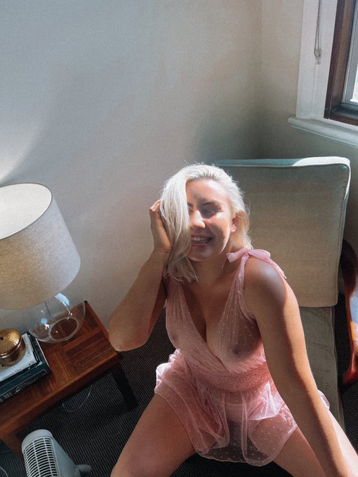 Just posted a new video on my OF https://t.co/akRxTWYg3x