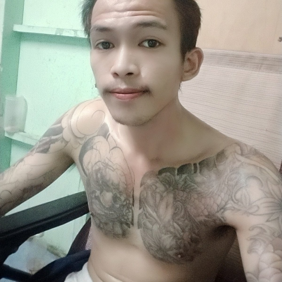 ถ้าเอาไม่ดี ขออีกทีและกัน 54อยุ่นี้นะ tweet media