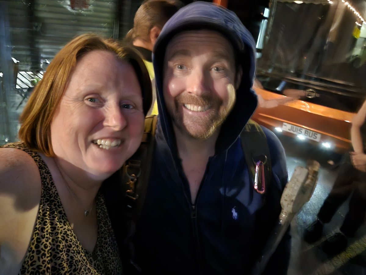 bethanyscarter's tweet photo. Absolutely wonderful to see @KaiserChiefs tonight 
@Rickontour was fabulous as ways despite almost having no voice. 
Thanks for the pics at the end, it's been a while but worth the wait. 
Till next time 😊 #summersessions https://t.co/GaYedXWqHg