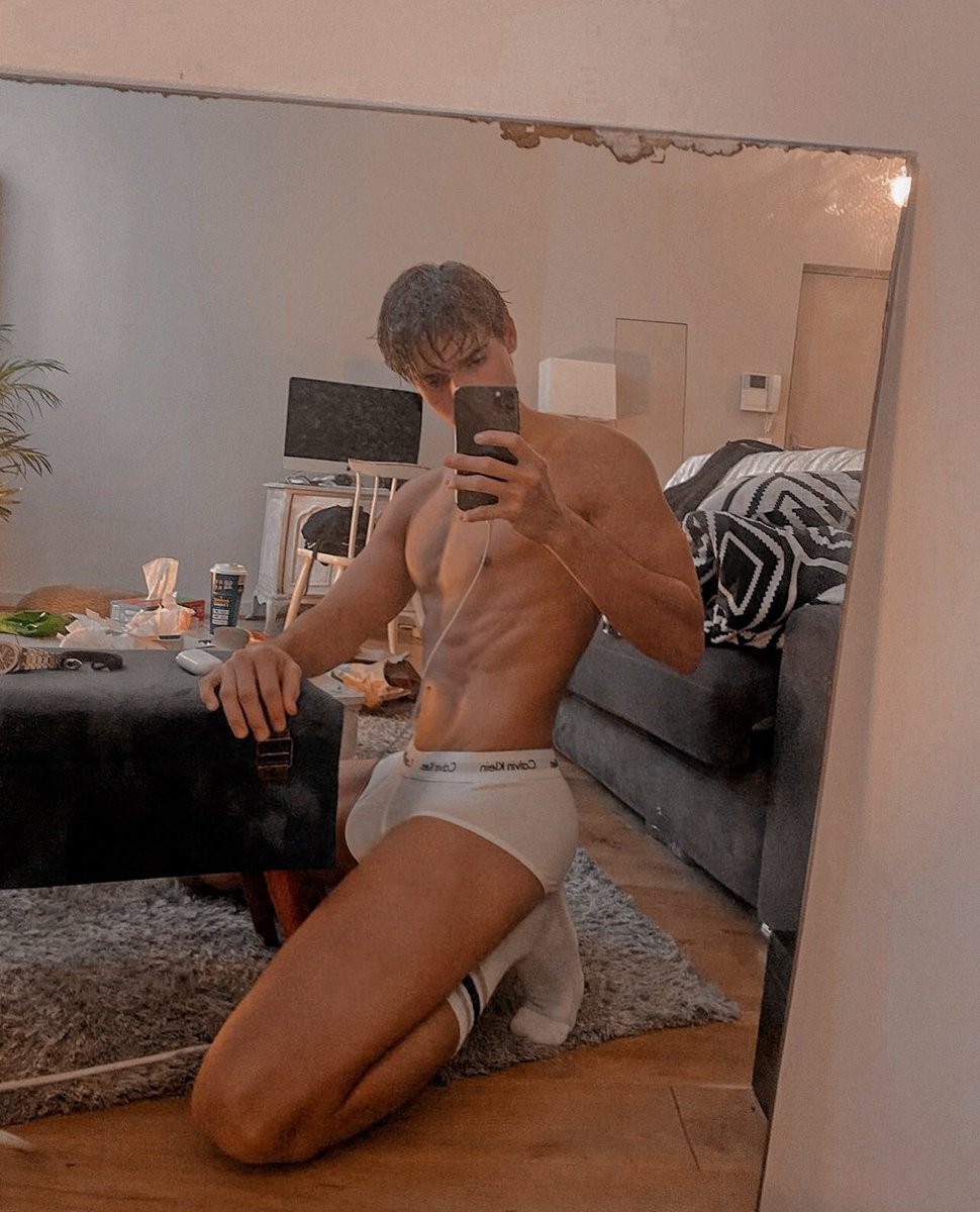 𝐻𝐴𝑍𝐸𝐿. tweet media