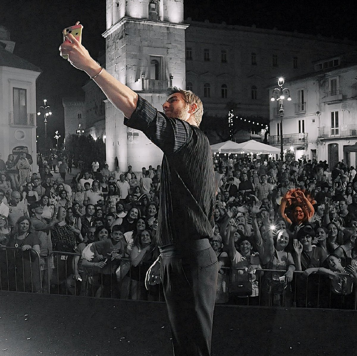 Çok sevgi...🤍

#FurkanPalalı 💎 <a href="/fpalali/">Furkan Palalı</a>