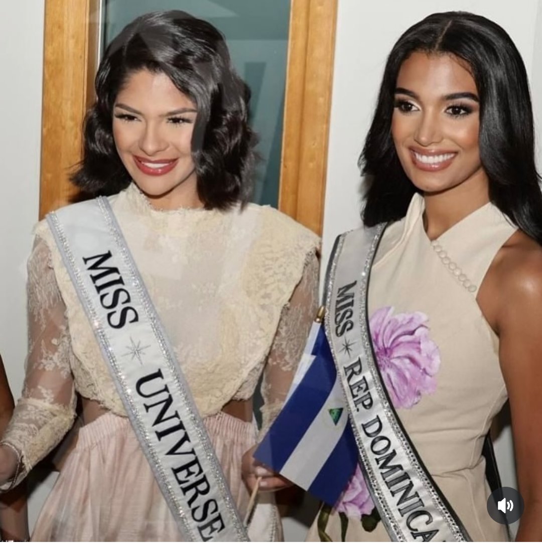 francis_n19's tweet image. Ya llegó a nuestras tierras la hermosa @MissUniverse #SheynnisPalacios. En la imagen la vemos junto a nuestra soberana #CelineeSantos.
Vi que le  dimos una cálida bienvenida a ritmo de merengue. 
Bienvenida reina espero te la pases de maravilla aquí. 
✨#pageantnews