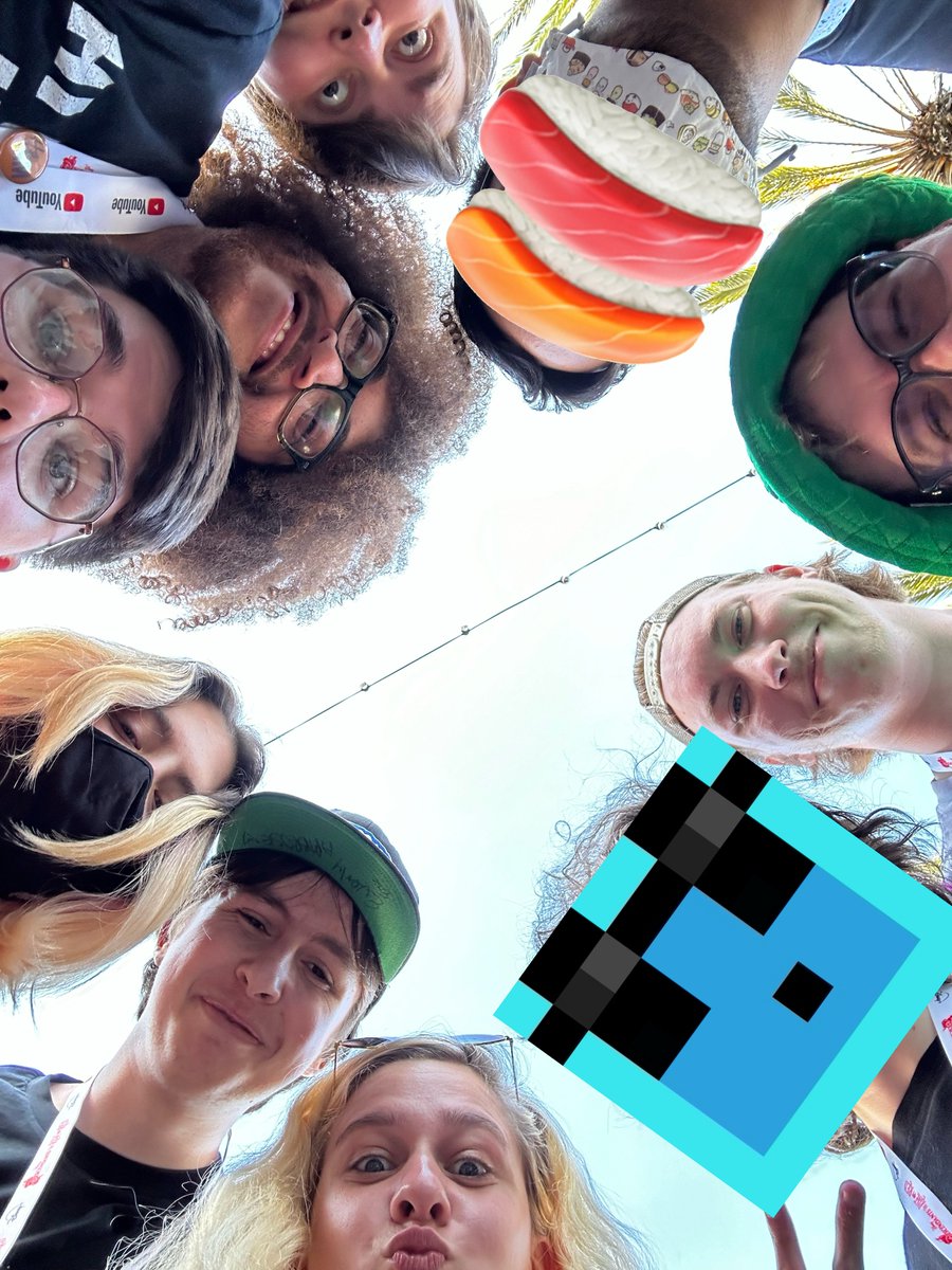 Thank you to EVERYONE who met up with our members at Vidcon Anaheim!

Be sure to put your convention pics in the replies!