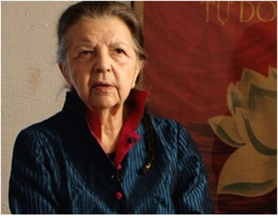 PerspCommuniste's tweet photo. "Aucune cause n’est jamais perdue, sauf si on abandonne."

Madeleine Riffaud dite Rainer, 99 ans, ancienne résistante des FTP. https://t.co/Naj3Ky62Dj