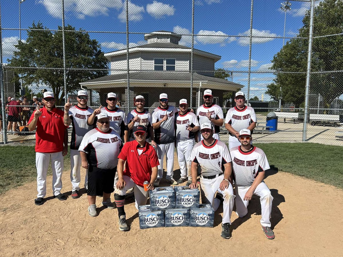 Lane 19 Patio Softball tweet media