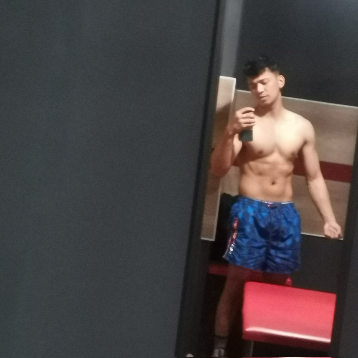 nard_bernard30's tweet photo. #NewProfilePic https://t.co/BbxD7mWoeD