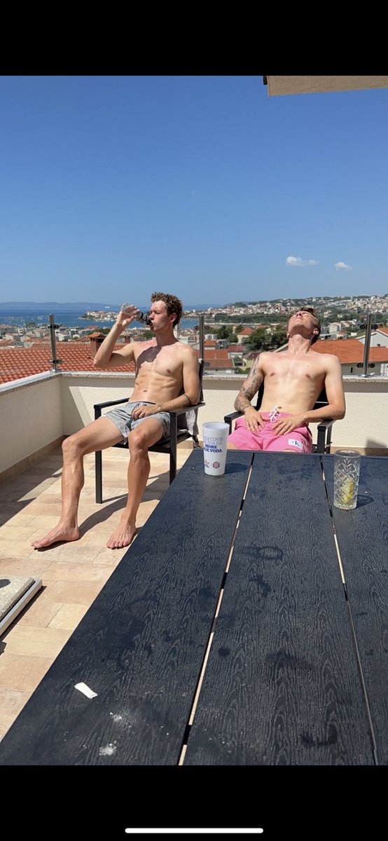 Day 20 of drinking hits diffy