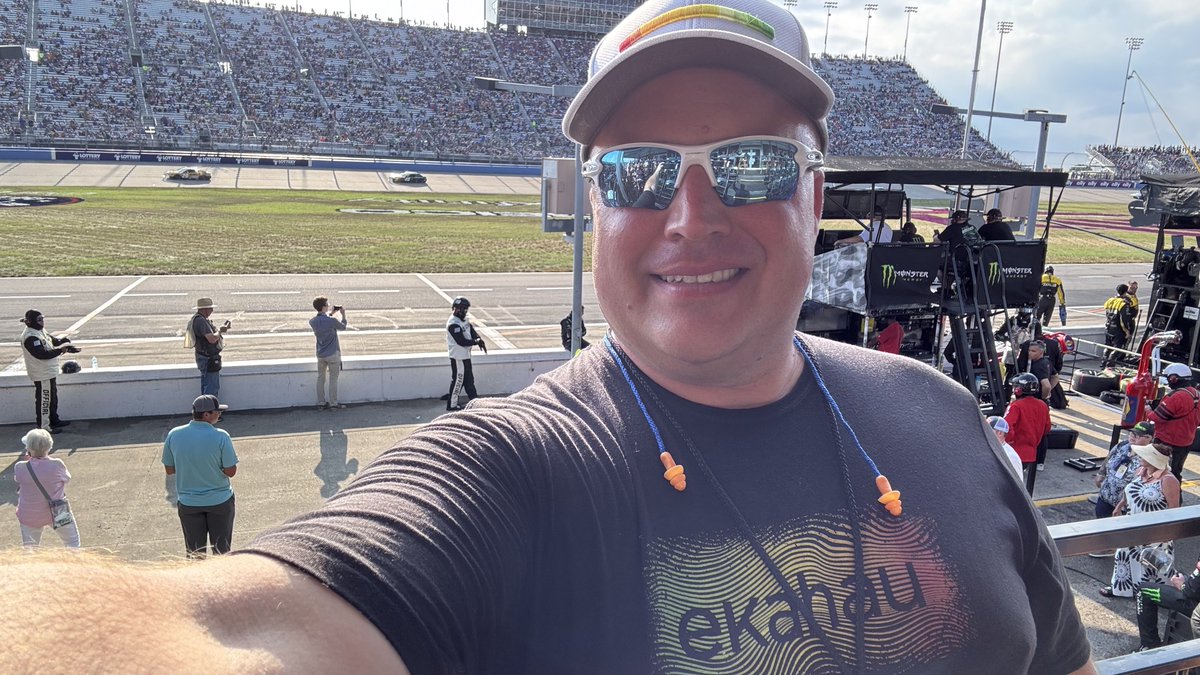 Drivers restart those engines.  #Ally400