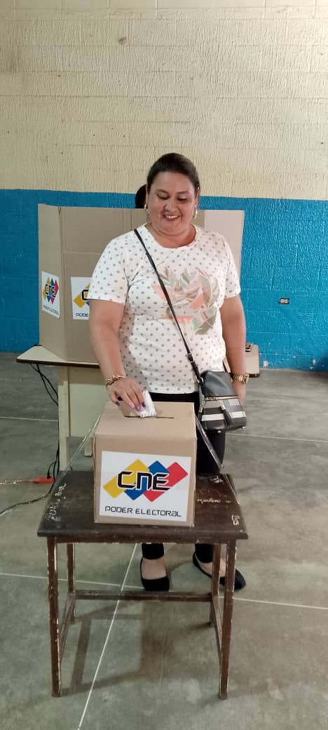 Ipasme Oficial (@ipasmeoficial) on Twitter photo ¡Cumpliendo con el proceso electoral!
Hoy quedó demostrado que el pueblo está en la calle con el #SimulacroPorLaPaz
<a href="/NicolasMaduro/">Nicolás Maduro</a>
<a href="/_LaAvanzadora/">Yelitze Santaella</a> ¡Cumpliendo con el proceso electoral!
Hoy quedó demostrado que el pueblo está en la calle con el #SimulacroPorLaPaz
<a href="/NicolasMaduro/">Nicolás Maduro</a>
<a href="/_LaAvanzadora/">Yelitze Santaella</a>