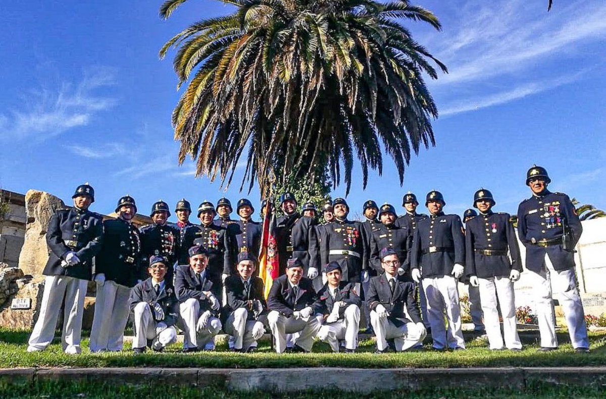 PrimeraValdivia's tweet photo. En nombre de nuestra compañía, saludamos y felicitamos a la Segunda compañía de Bomberos “Germania” de Valparaiso @FeuerwehrValpo   en su aniversario N 173 https://t.co/2qump5B2X7