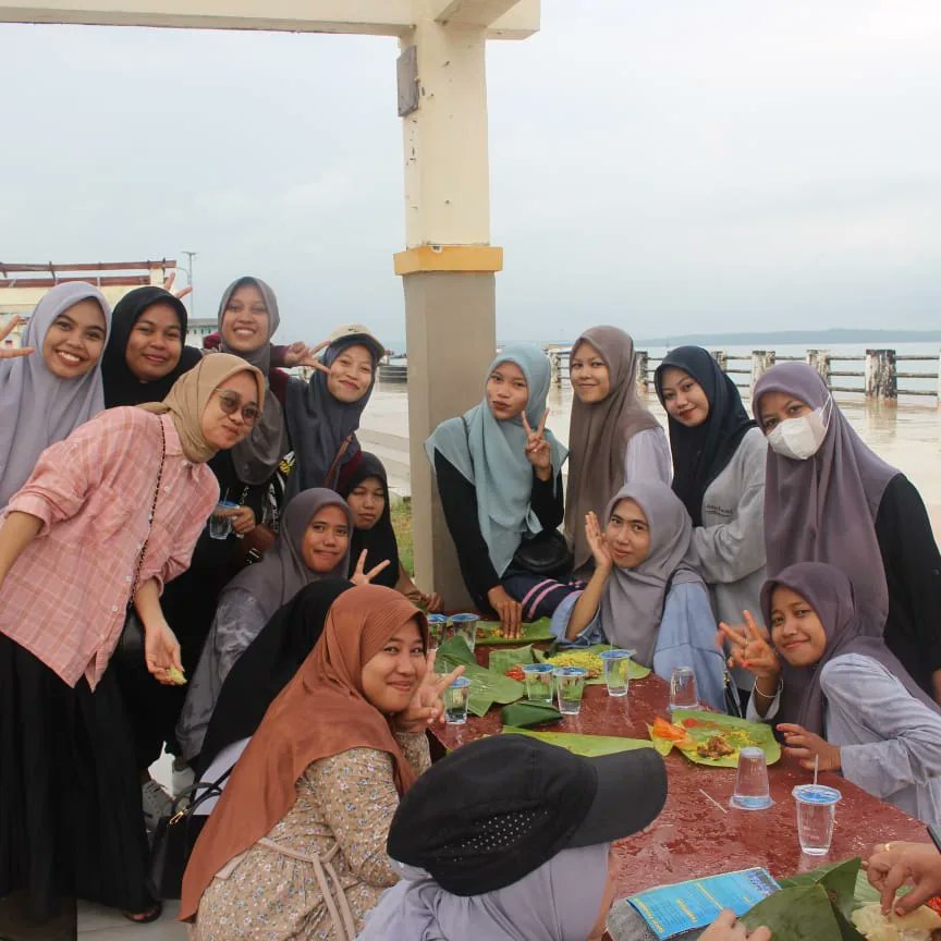 IhsanMaro's tweet photo. Festival Juku' Kalotoro (Ikan Kering) ITSBM Selayar, Taman Pelangi Benteng Selayar- 30 Juni 2024.
@TVMuhammadiyah 
@itsbm_selayar 
@Selayarnews https://t.co/mSw47VU66v