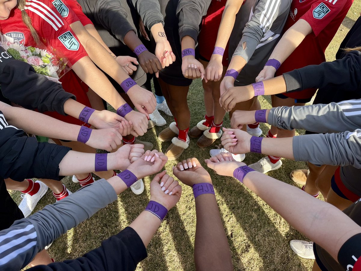 FCDallas06gECNL's tweet image. What a ride it’s been! Even though our team’s @FCDwomen club journey is done, we will continue to support & cheer for each other at the next level! Go be great, Ladies! 🫶 Thank you to our coaches @mattgrubb16 & @CoachDanBass for everything! #DTID #CEFHAI #HnH ❤️💙✌️
