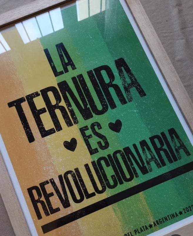 ...“Porque no se puede ser revolucionario sin lágrimas en los ojos y sin dulzura en las manos"...
Tomás Borge.

#BuenasNoches familia! 🥰