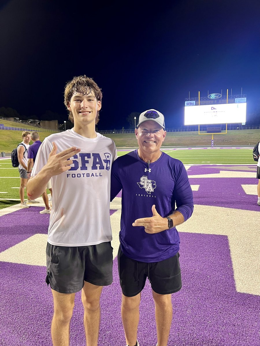 KadeRatliff's tweet photo. I had a great time at football camp tonight! Thank you for hosting @SFA_Football !! @CoachCarthel @CoachWilson_ @ChrisRossSFA #AxeEm @TxEliteAthletes @abseckbhfb @Recruit_BH #efh #WingsUp #TheHill #BHFootball https://t.co/CZcJj6ows5