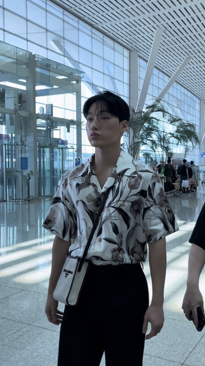 ถ่ายเอง                                            แม่ถ่าย