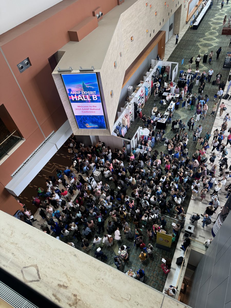 2011acnp's tweet image. What a great week at the annual AANP conference in Nashville! Networking, learning meeting new friends and reconnecting with friends from years past. #AANP2024 #AANP_News