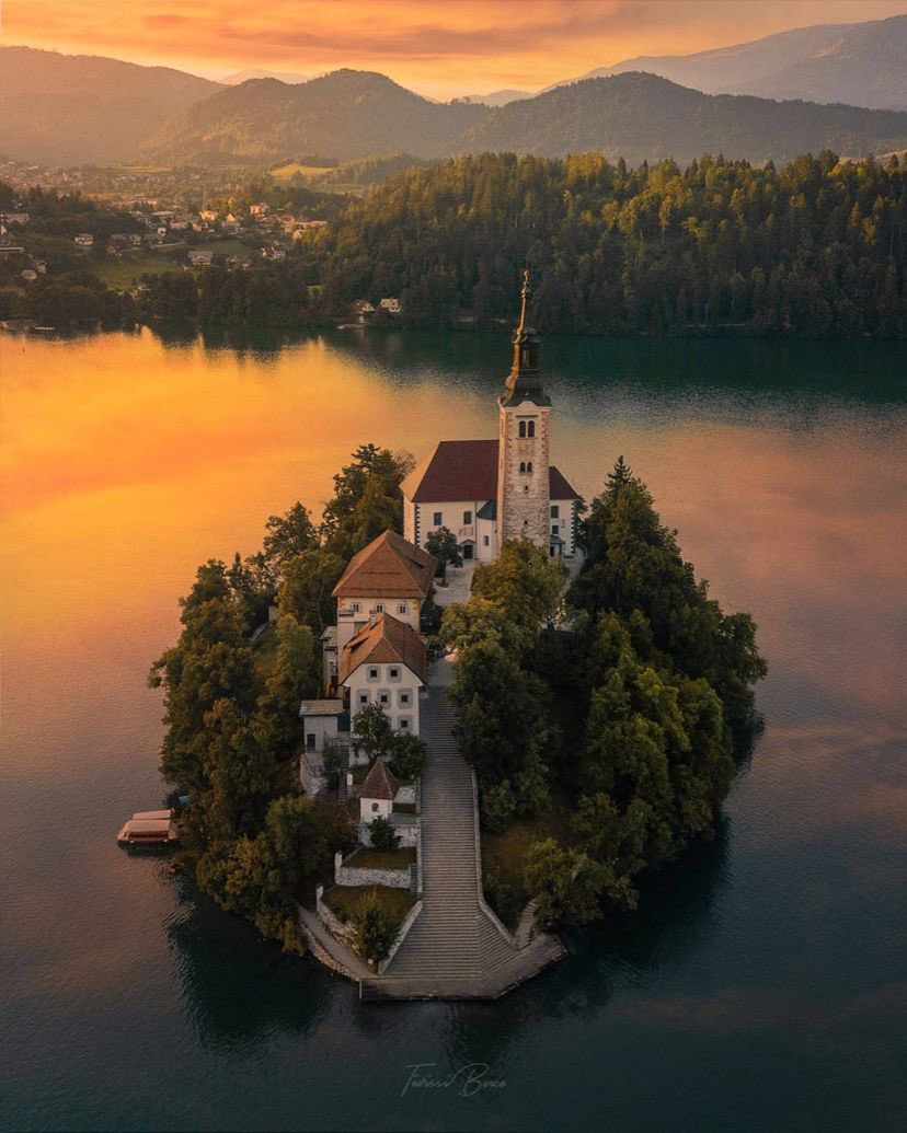 Are you planning to visit Slovenia in summer 2024?

Visit flightsavior.com staring July 2024.
