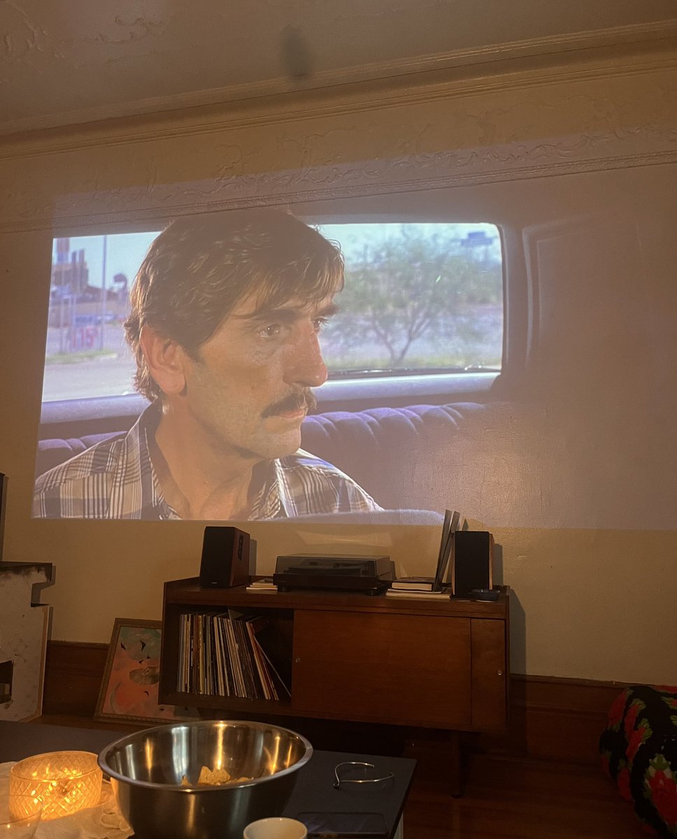 alxndra1998's tweet photo. paris texas at the function… i’m locked in https://t.co/1e3My0kcc0