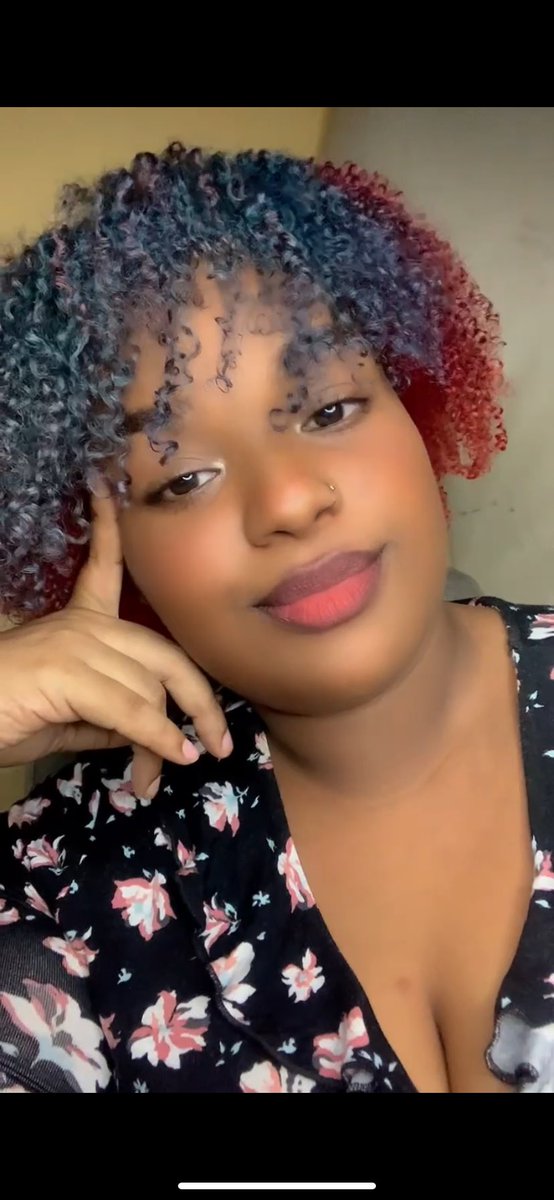 JimenezPao08's tweet photo. Hola, llegue tarde, mi nombre es Jennifer, soy de RD 🇩🇴, tengo 26 años y sigo a los Twins desde 2020 aunque en el fandom llevo poco tiempo, los admiro mucho y estoy orgullosa de todo lo que han logrado. Thanks a lot @emartineeez @imartinezp_ ♥️
#Martinatorweek #integraciónMt https://t.co/Qy7G4aL3cQ